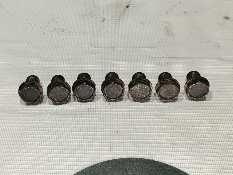 Болт маховика, 100 рублей, Красноярск