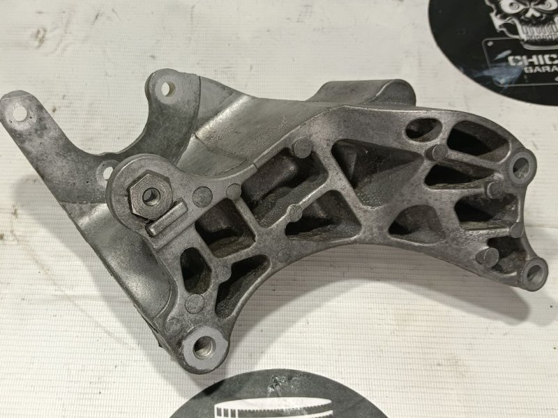 Кронштейн гидроусилителя руля, 1700 рублей, Красноярск