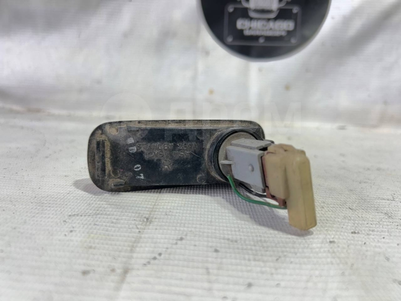 Повторитель поворота в крыло, 200 рублей, Красноярск