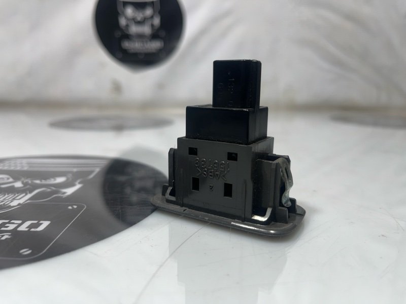 Кнопка открывания багажника, 1100 рублей, Красноярск