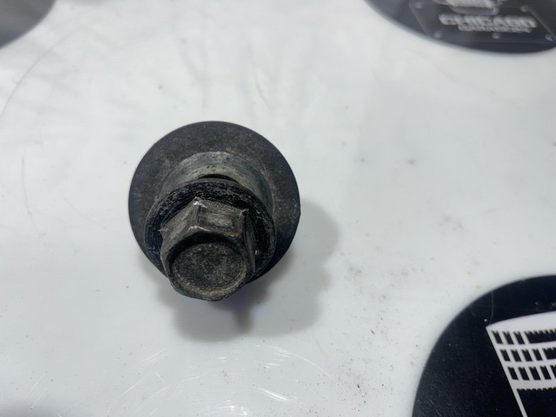 Болт шкива коленвала, 300 рублей, Красноярск