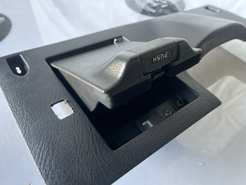 Консоль под рулевой колонкой, 900 рублей, Красноярск