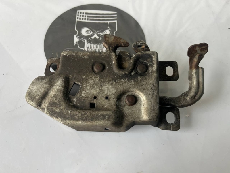 Замок капота, 400 рублей, Красноярск