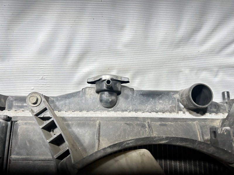 Радиатор охлаждения двигателя, 9400 рублей, Красноярск