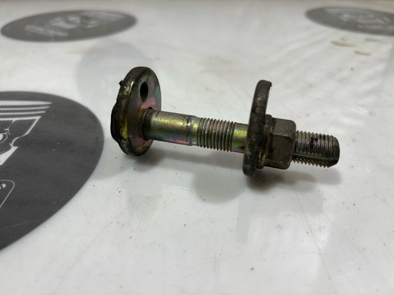 Болт развальный, 600 рублей, Красноярск