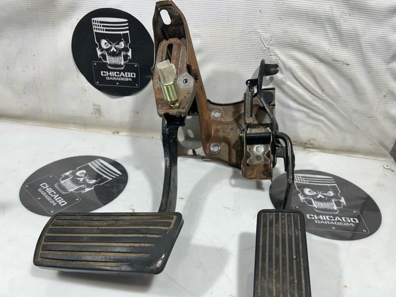 Блок педалей, 800 рублей, Красноярск