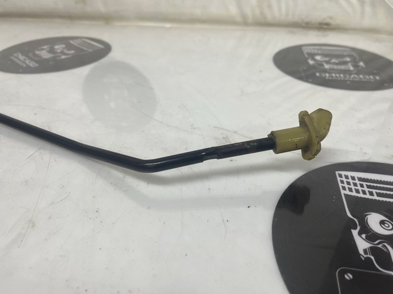 Упор капота, 700 рублей, Красноярск