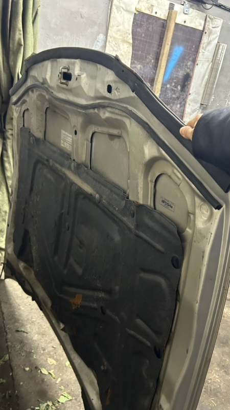 Капот, 11000 рублей, Красноярск