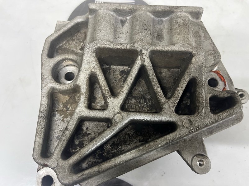 Кронштейн двигателя, 1400 рублей, Красноярск