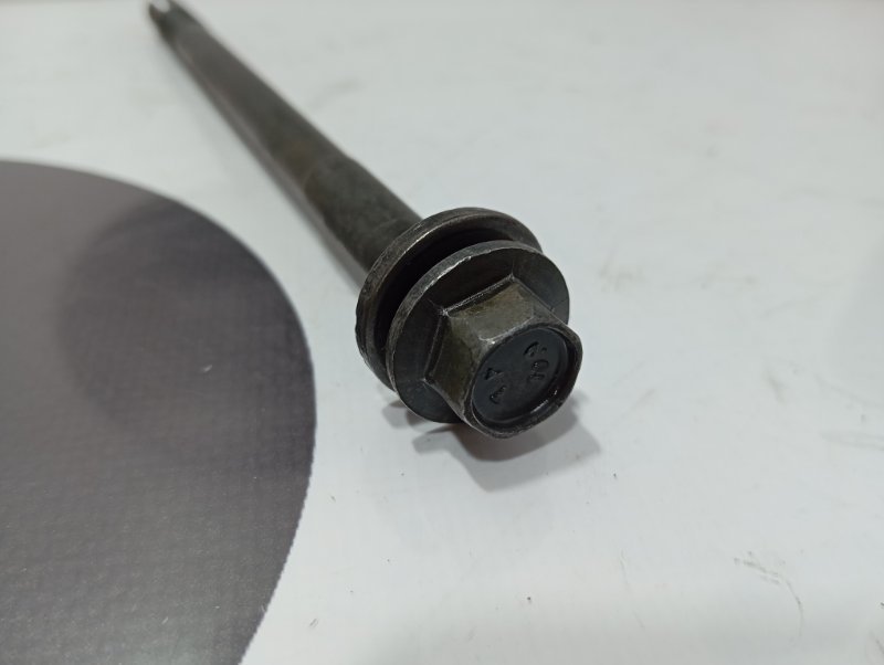 Болт головки блока цилиндров, 100 рублей, Красноярск