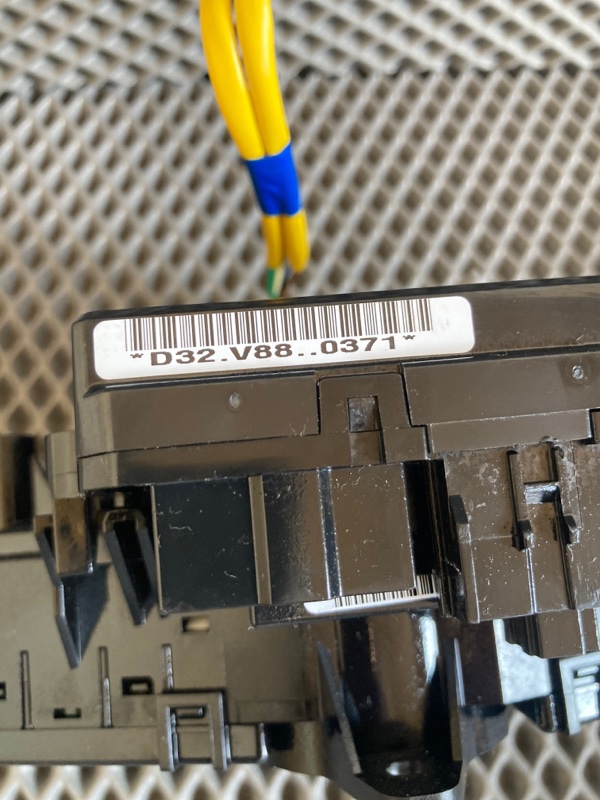 Блок подрулевых переключателей, 10000 рублей, Ховрино