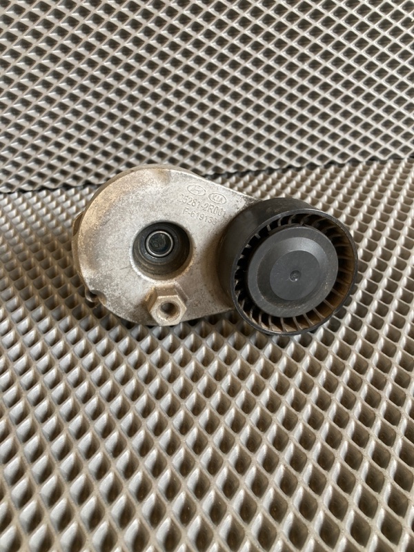 Ролик натяжной навесного оборудования, 1500 рублей, Ховрино