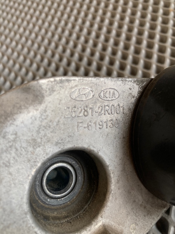 Ролик натяжной навесного оборудования, 1500 рублей, Ховрино