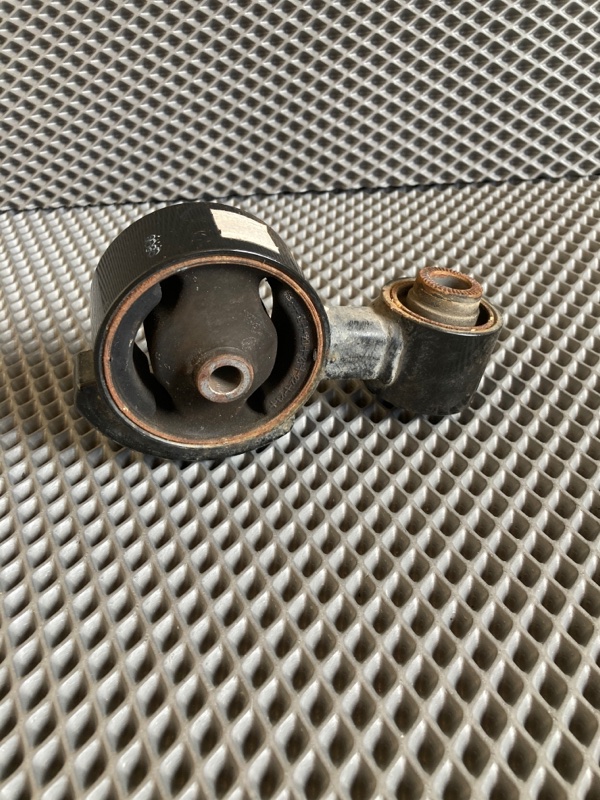 Подушка двигателя, 2500 рублей, Ховрино