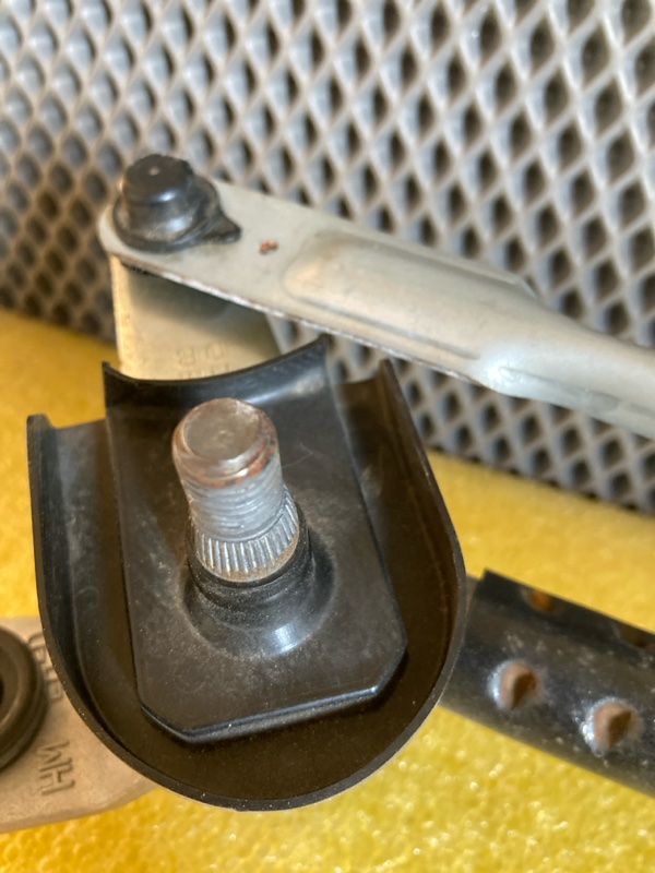 Трапеция дворников, 18000 рублей, Ховрино