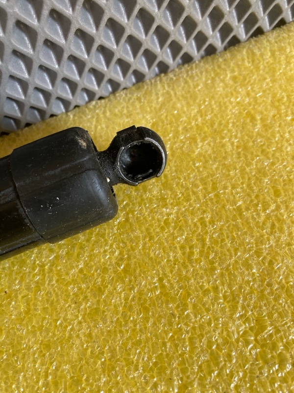 Амортизатор двери багажника, 20000 рублей, Ховрино