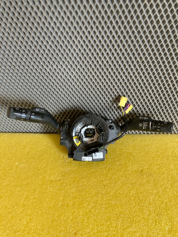 Блок подрулевых переключателей, 22000 рублей, Ховрино