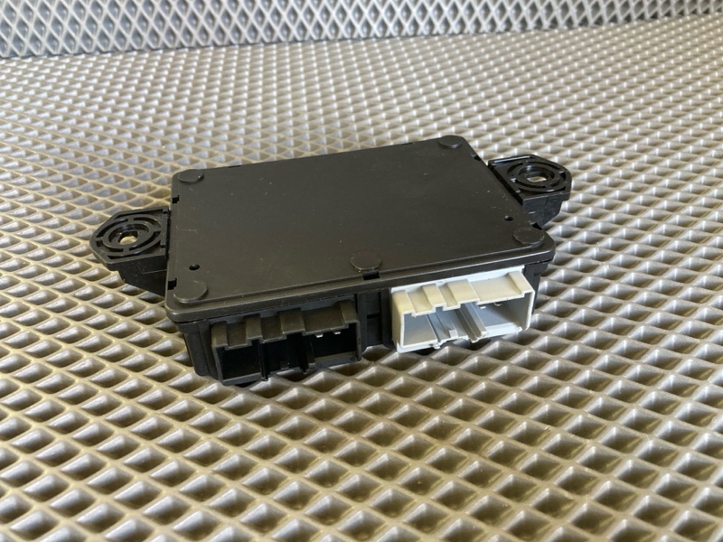 Блок управления крышкой багажника, 3500 рублей, Ховрино