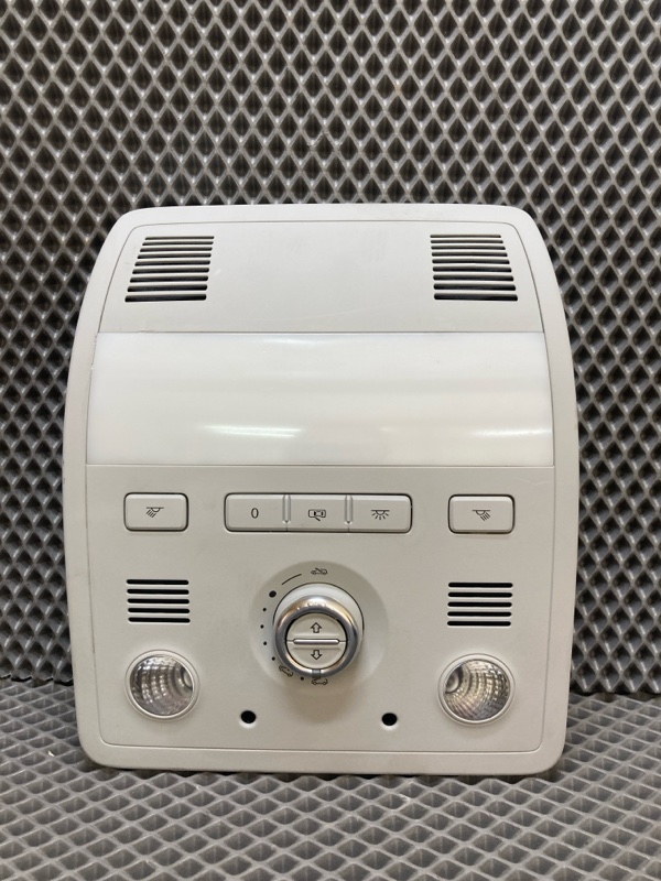 Плафон подсветки салона, 2000 рублей, Ховрино