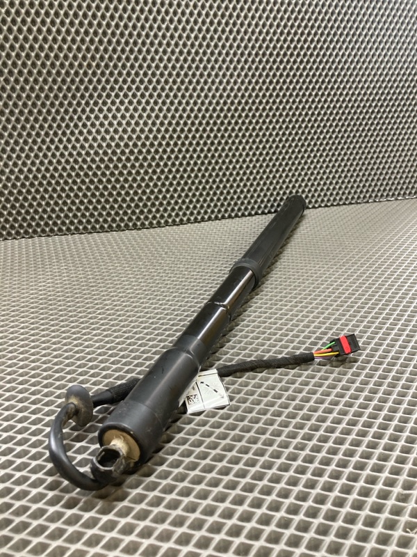 Амортизатор крышки багажника, 10000 рублей, Ховрино