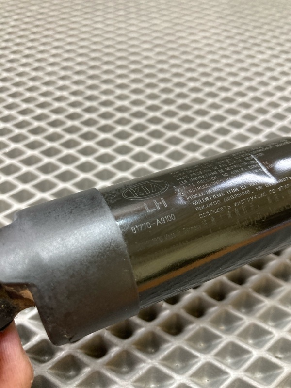 Амортизатор крышки багажника, 10000 рублей, Ховрино