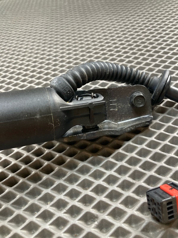 Амортизатор двери багажника, 25000 рублей, Ховрино