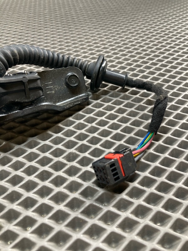 Амортизатор двери багажника, 25000 рублей, Ховрино