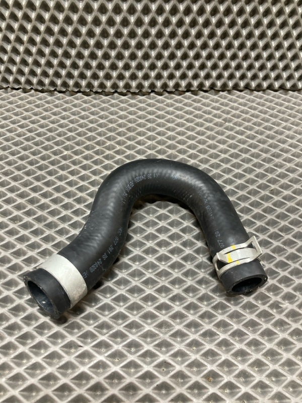 Патрубок системы охлаждения, 1000 рублей, Ховрино