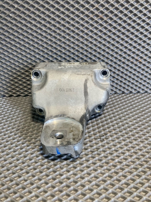 Кронштейн опоры двигателя, 2000 рублей, Ховрино