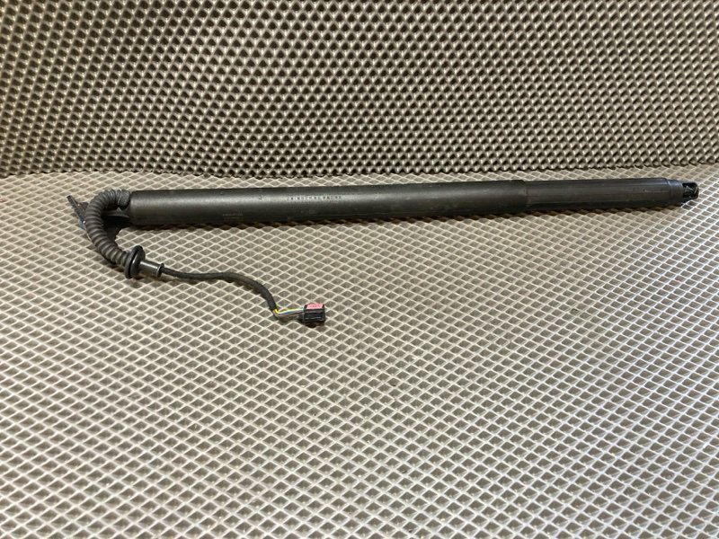 Доводчик двери багажника, 25000 рублей, Ховрино