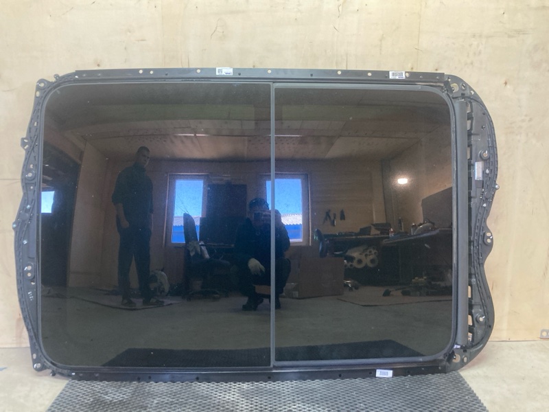 Стекло панорамной крыши, 50000 рублей, Ховрино