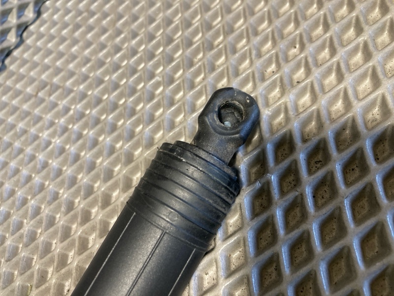 Амортизатор двери багажника, 10000 рублей, Ховрино