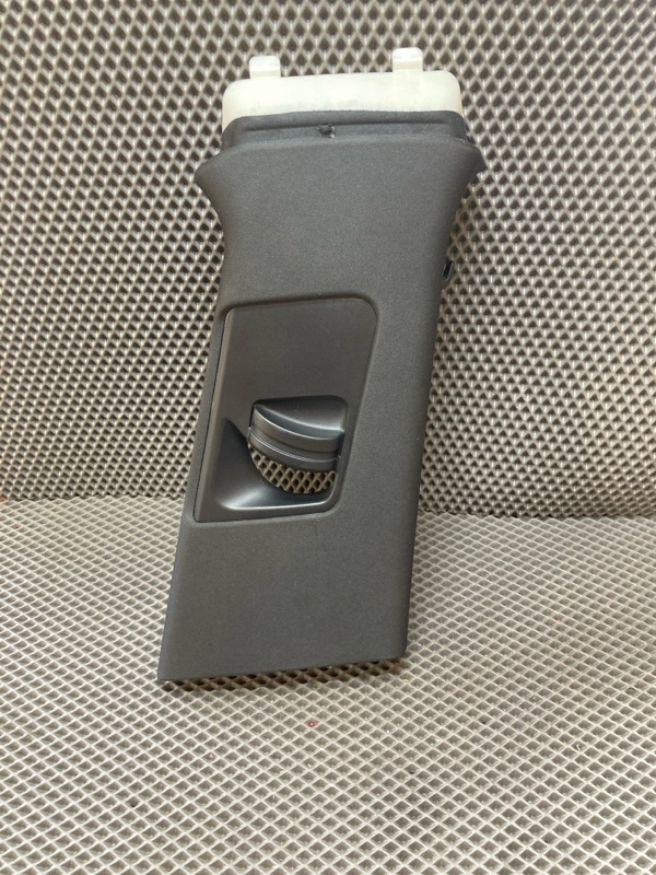 Накладка в салоне, 2000 рублей, Ховрино