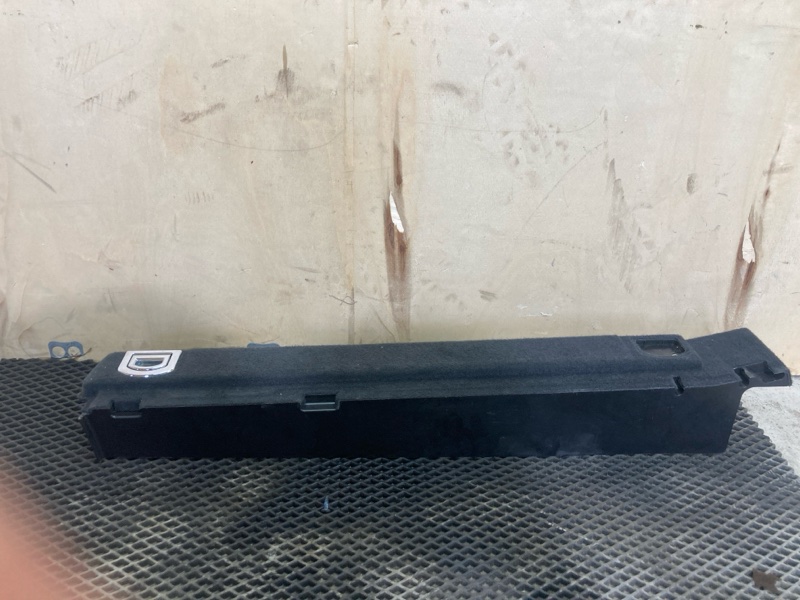 Накладка проема багажника, 2000 рублей, Ховрино