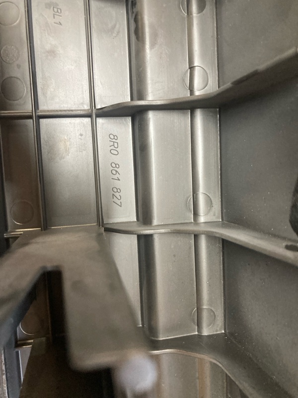 Накладка проема багажника, 2000 рублей, Ховрино