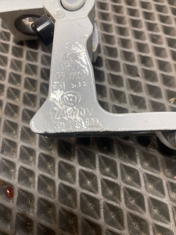 Петля двери, 2000 рублей, Ховрино