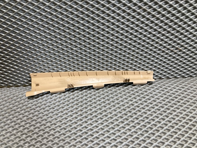 Накладка в салоне, 2000 рублей, Ховрино