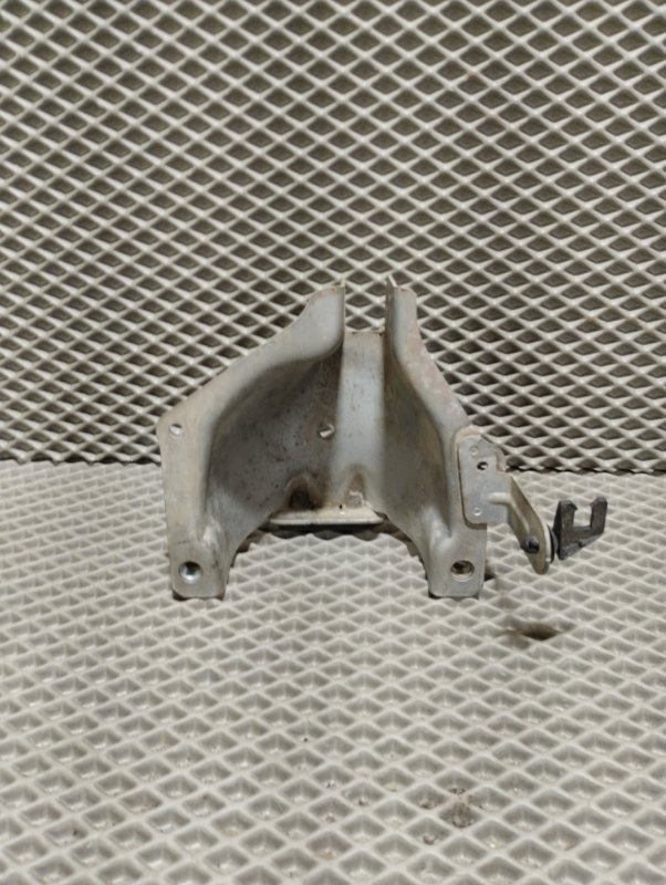 Кронштейн кузова, 1500 рублей, Ховрино