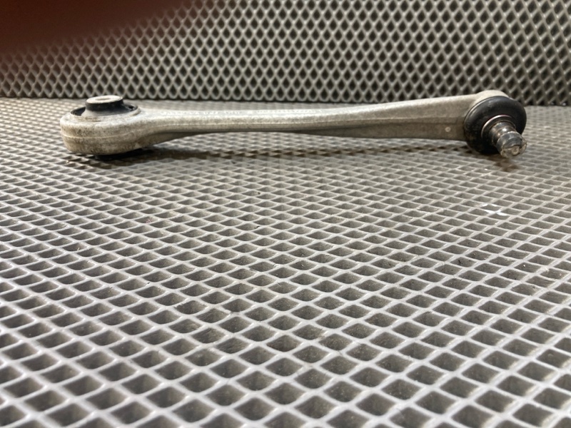 Рычаг подвески нижний, 3000 рублей, Ховрино