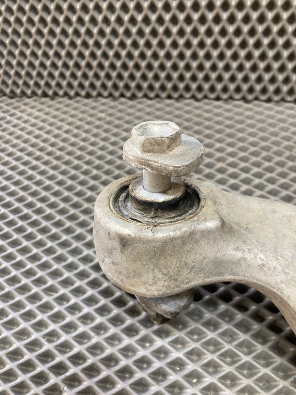 Рычаг подвески нижний, 2000 рублей, Ховрино