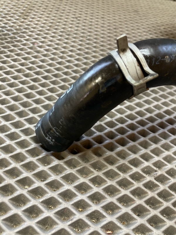 Патрубок системы охлаждения, 1000 рублей, Ховрино