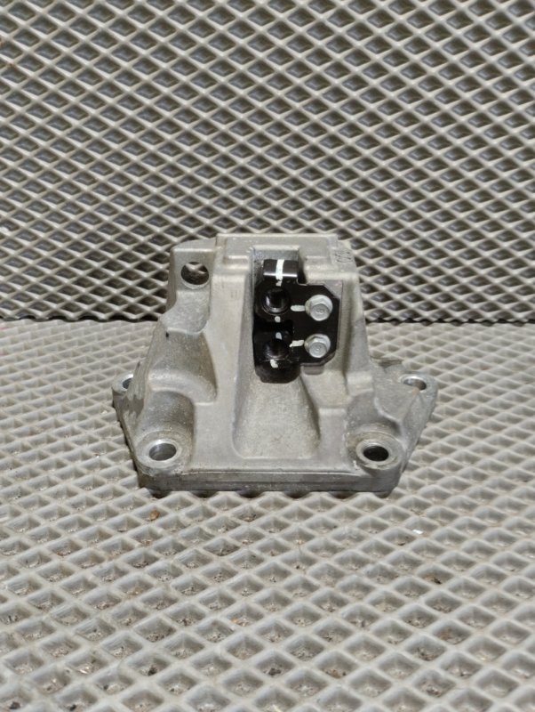 Кронштейн опоры АКПП, 9000 рублей, Ховрино