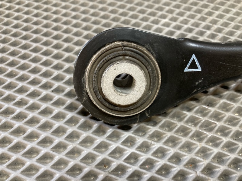 Рычаг подвески нижний, 1500 рублей, Ховрино