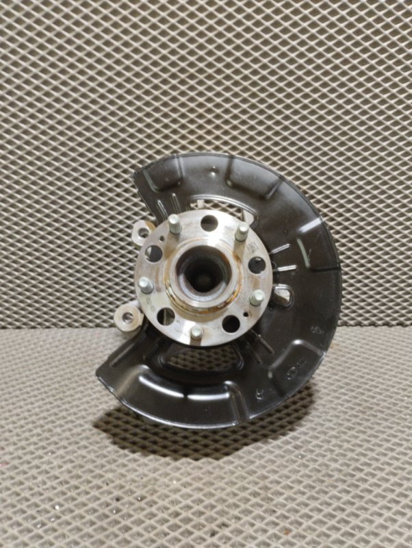 Кулак в сборе со ступицей, 25000 рублей, Ховрино