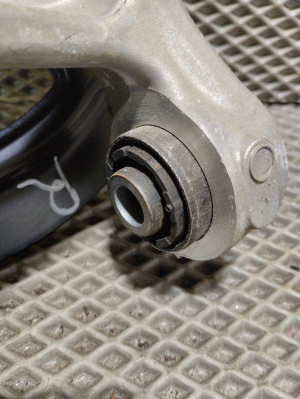 Кулак в сборе со ступицей, 25000 рублей, Ховрино