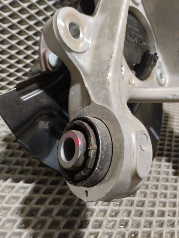 Кулак в сборе со ступицей, 25000 рублей, Ховрино