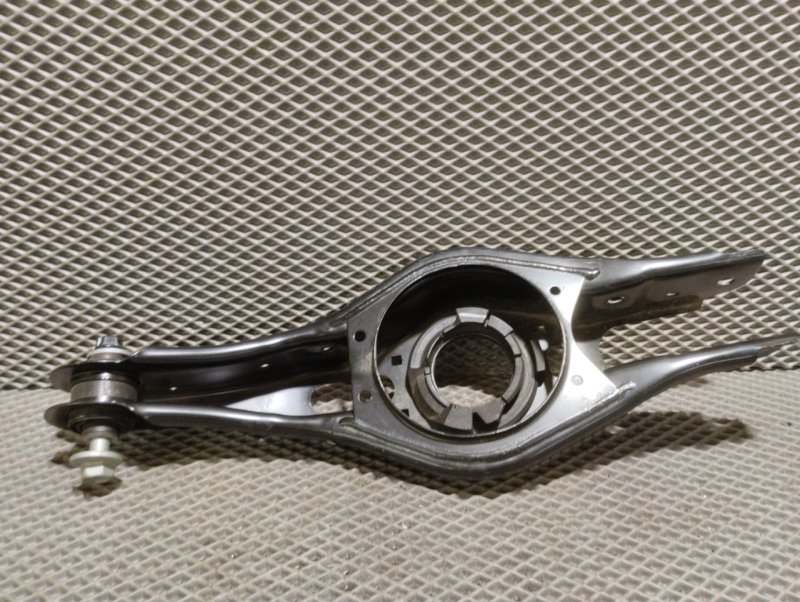 Рычаг подвески нижний, 7000 рублей, Ховрино