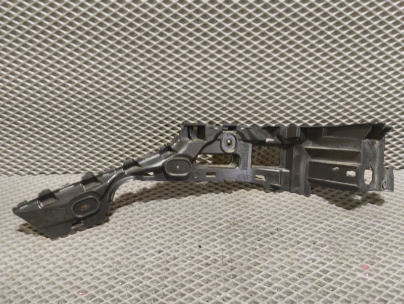 Кронштейн крыла, 1000 рублей, Ховрино