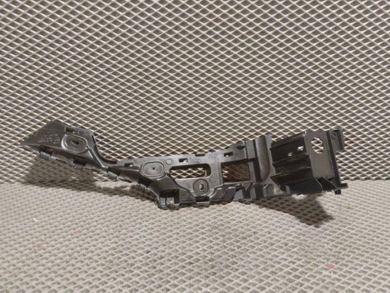 Кронштейн крыла, 1000 рублей, Ховрино