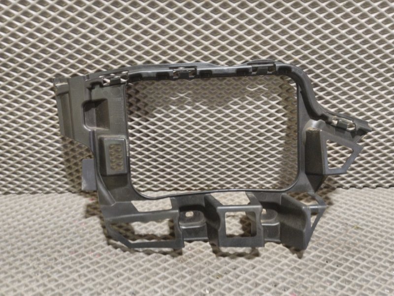 Кронштейн крыла, 2000 рублей, Ховрино